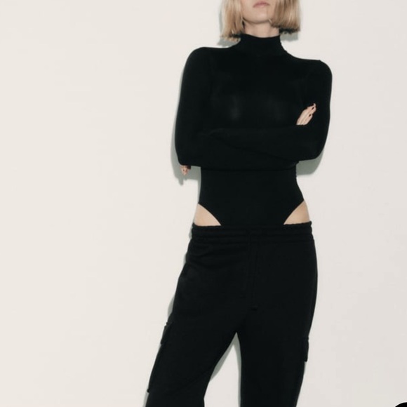 SOFT BLACK MOCK NECK BODYSUIT - Picture 3 of 7